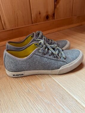 Women’s seaVees low wool leather shoe